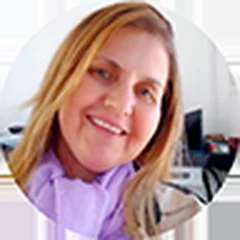 Cristina Tomaz